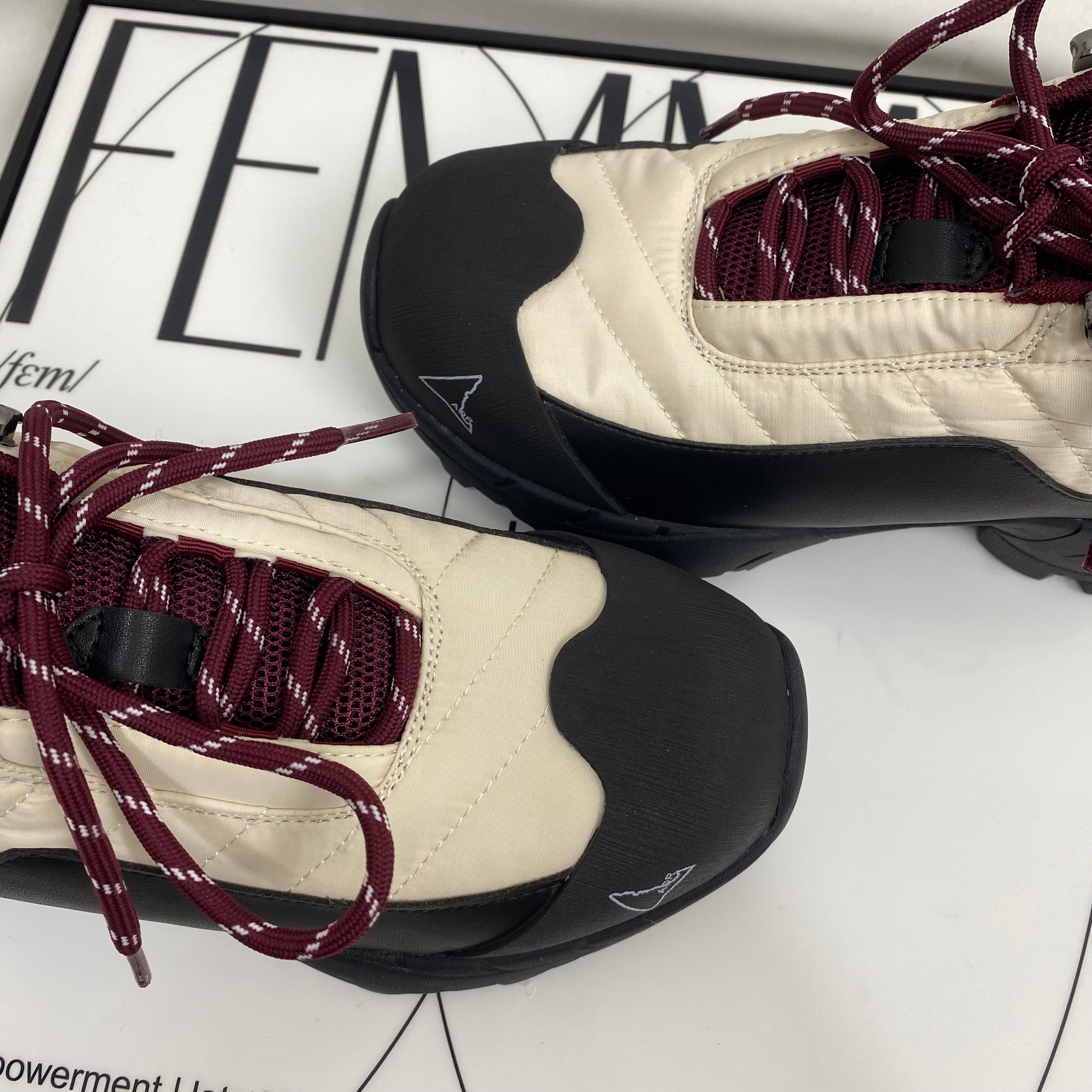 Hiking And Casual Sports Shoes