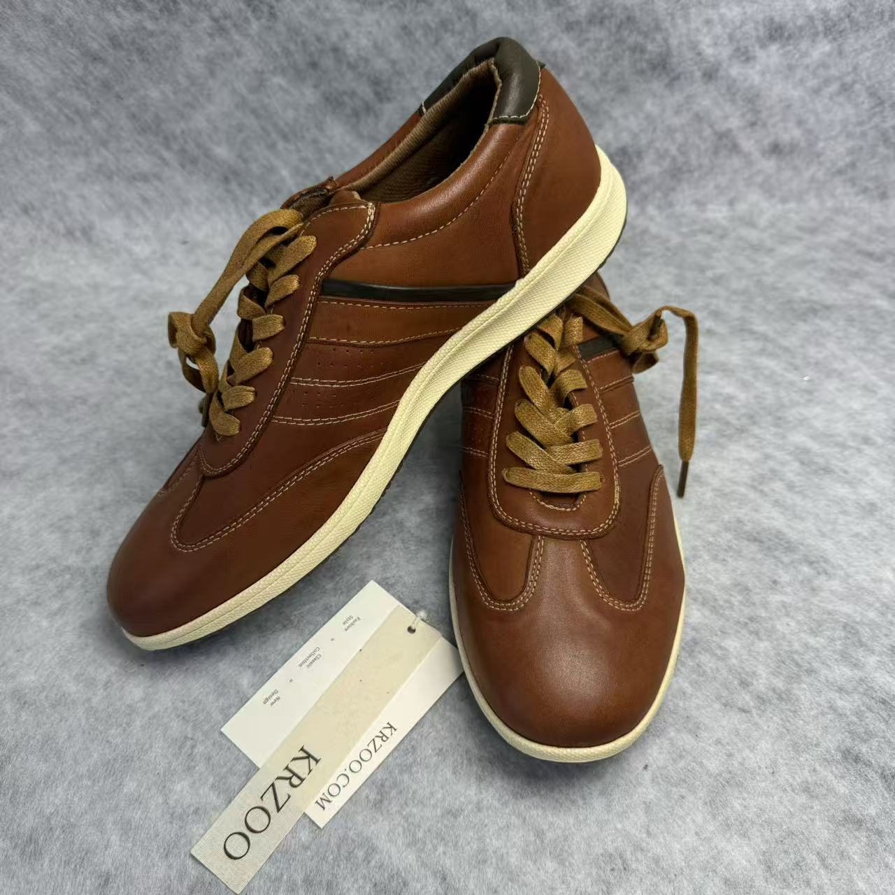 Leather English-style lace-up shoes