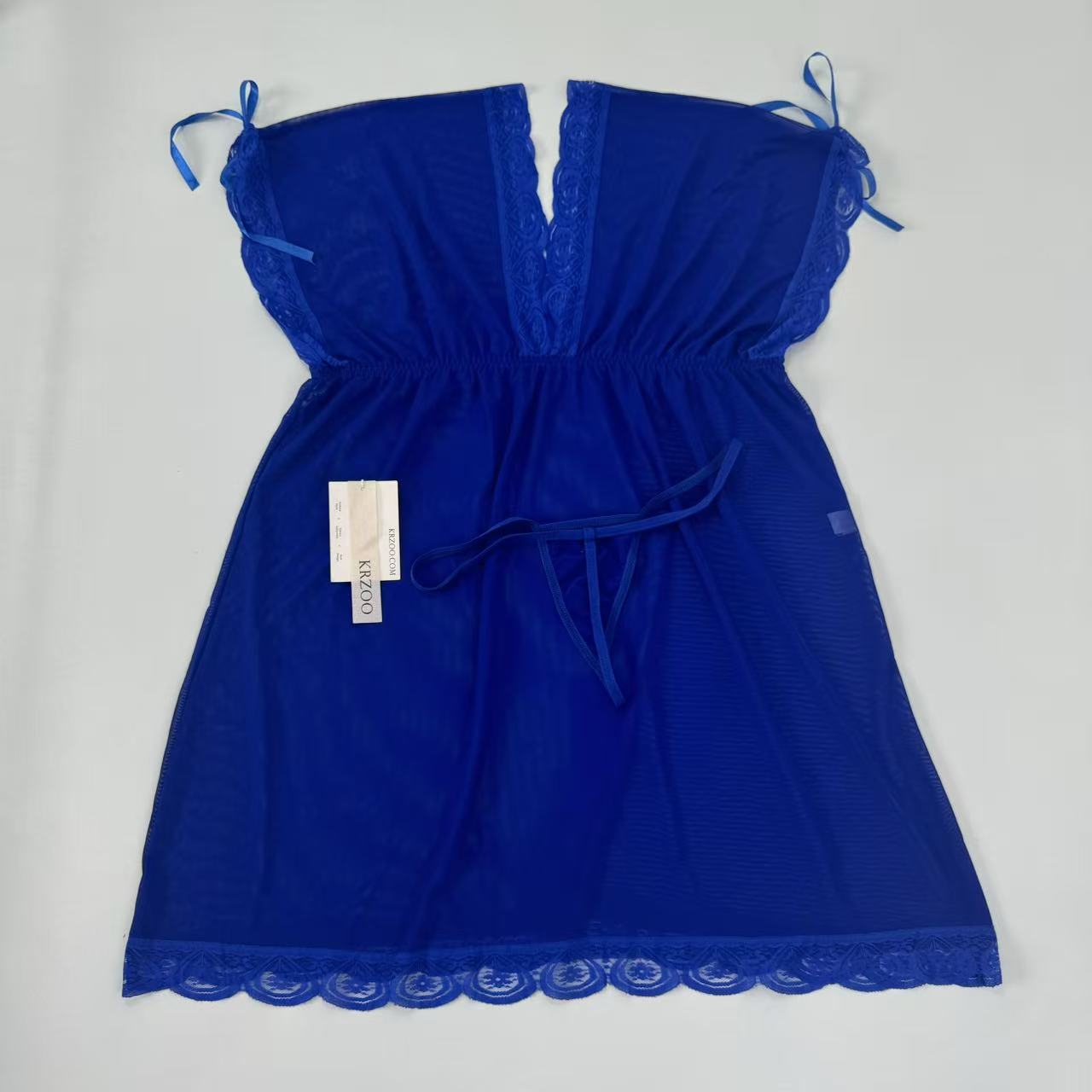 Deep V nightgown with net fabric and lace trim