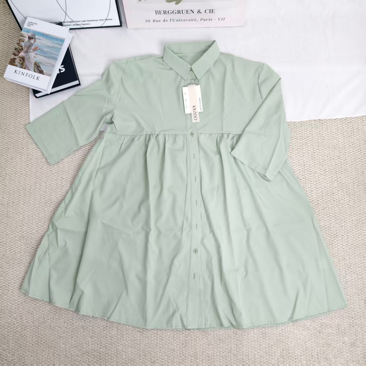 Slim-fit patchwork pleated dress