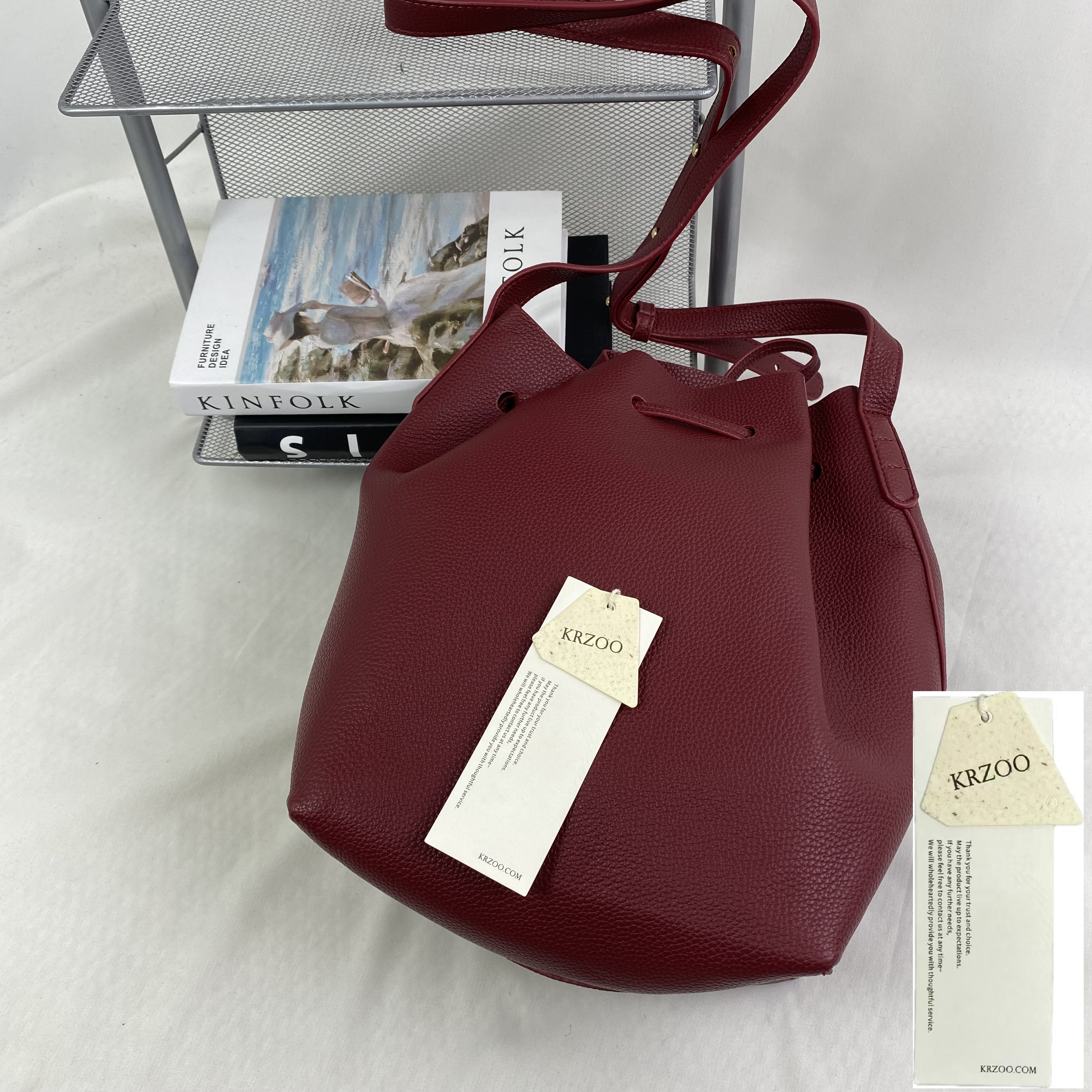 Retro drawstring bucket-style crossbody bag