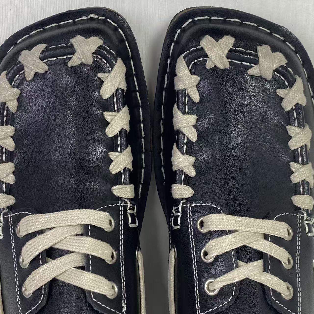 Retro woven design British style square-toe shoes